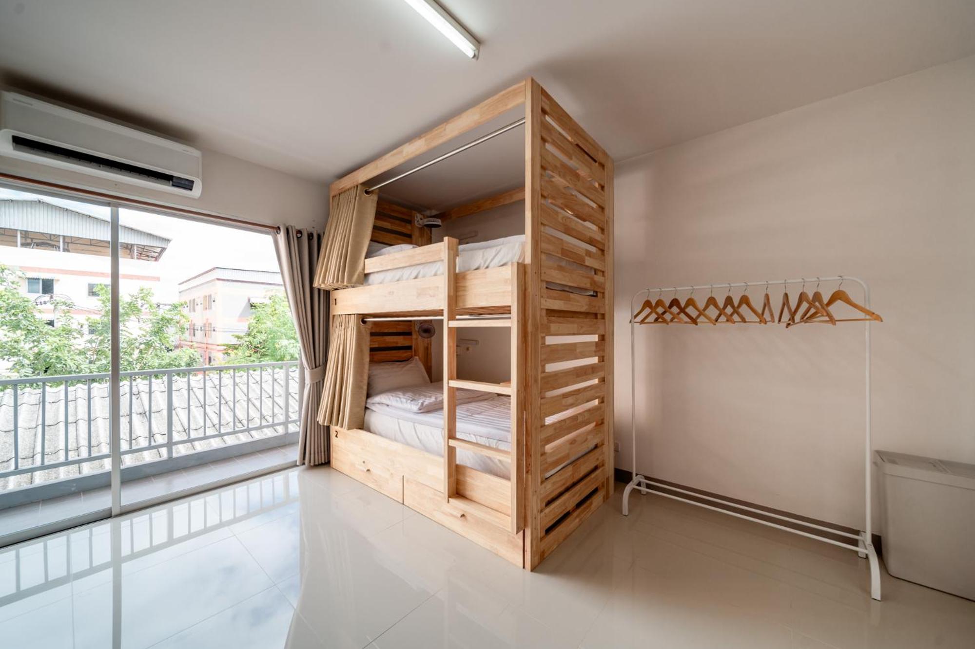 Socialer Coliving & Coworking Space Чиангмай Экстерьер фото